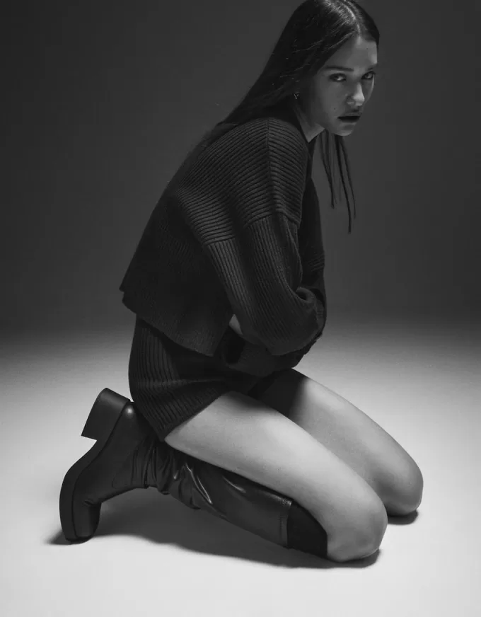 Stivali aderenti piatti