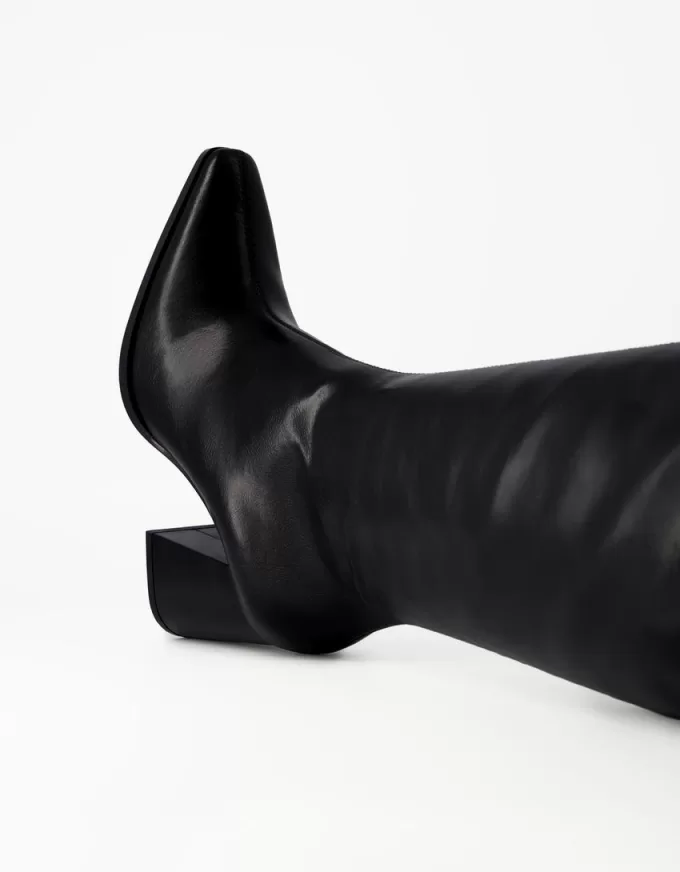 Stivali con tacco largo