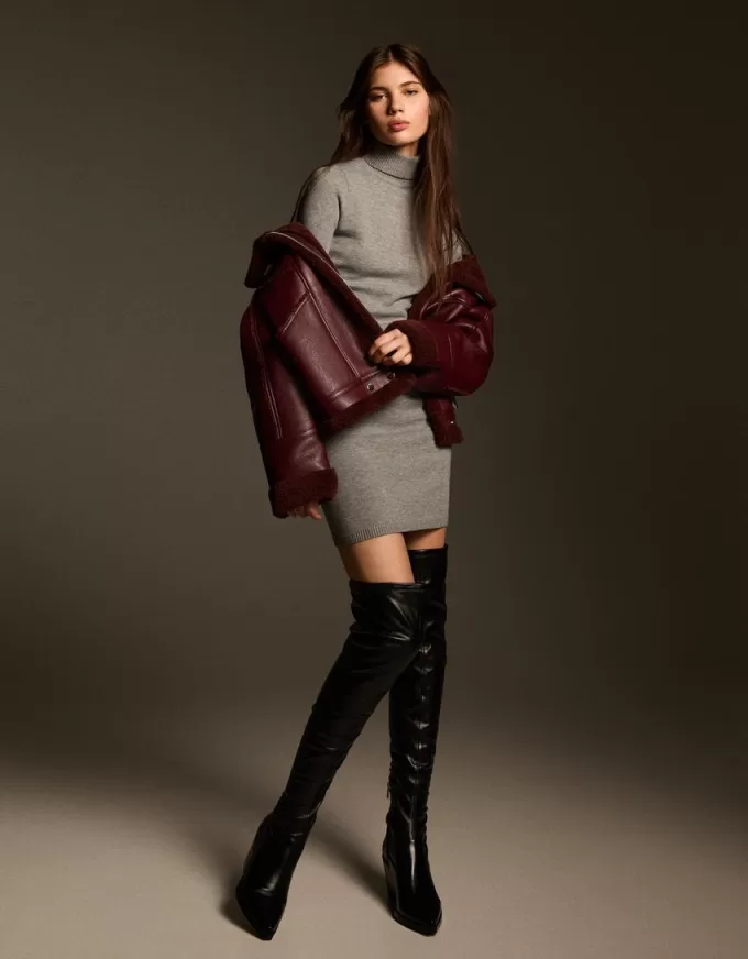 Stivali da cowboy con tacco alto fino al ginocchio