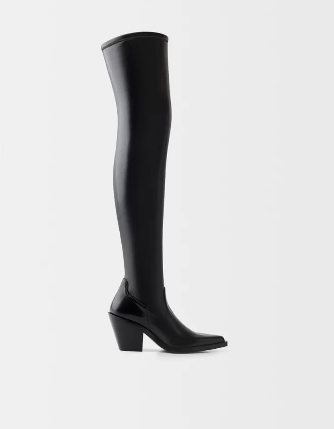 Stivali da cowboy con tacco alto fino al ginocchio