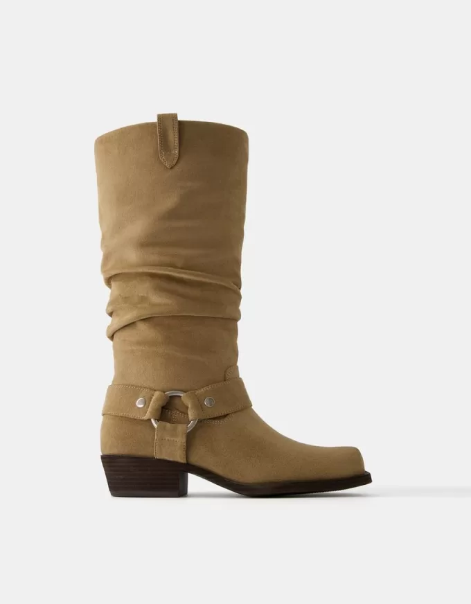 Stivali da motociclista piatti e morbidi