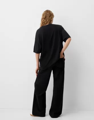 T-shirt Frieren oversize a maniche corte