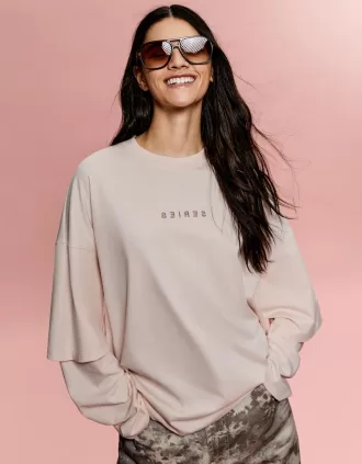 T-shirt a doppia manica con stampa BERSHKA SERIES