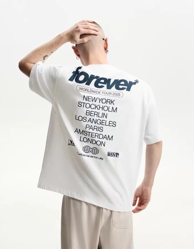 T-shirt a manica corta con ricamo