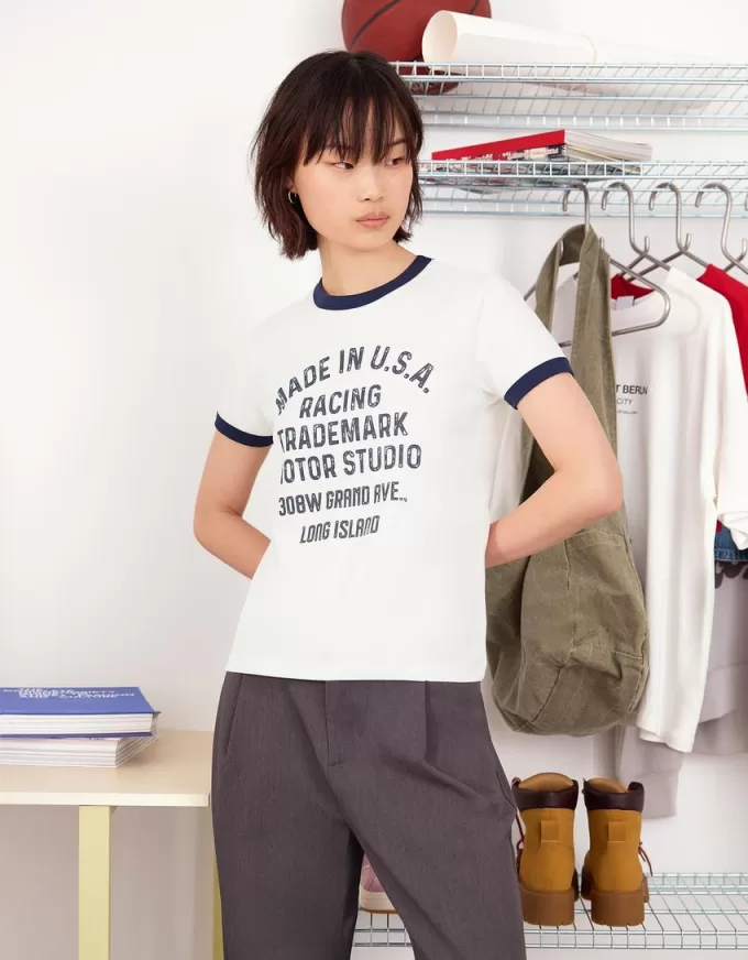 T-shirt a manica corta con stampa a contrasto