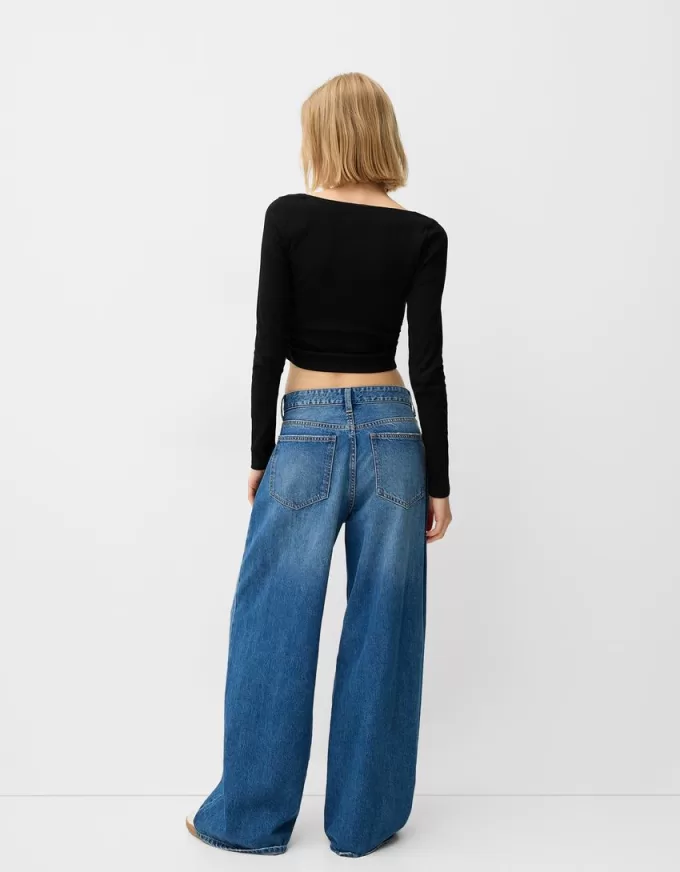 T-shirt a manica lunga con arricciatura sui lati