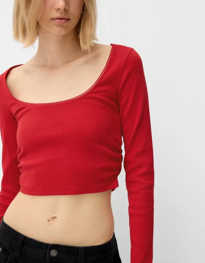 T-shirt a manica lunga con arricciatura sui lati