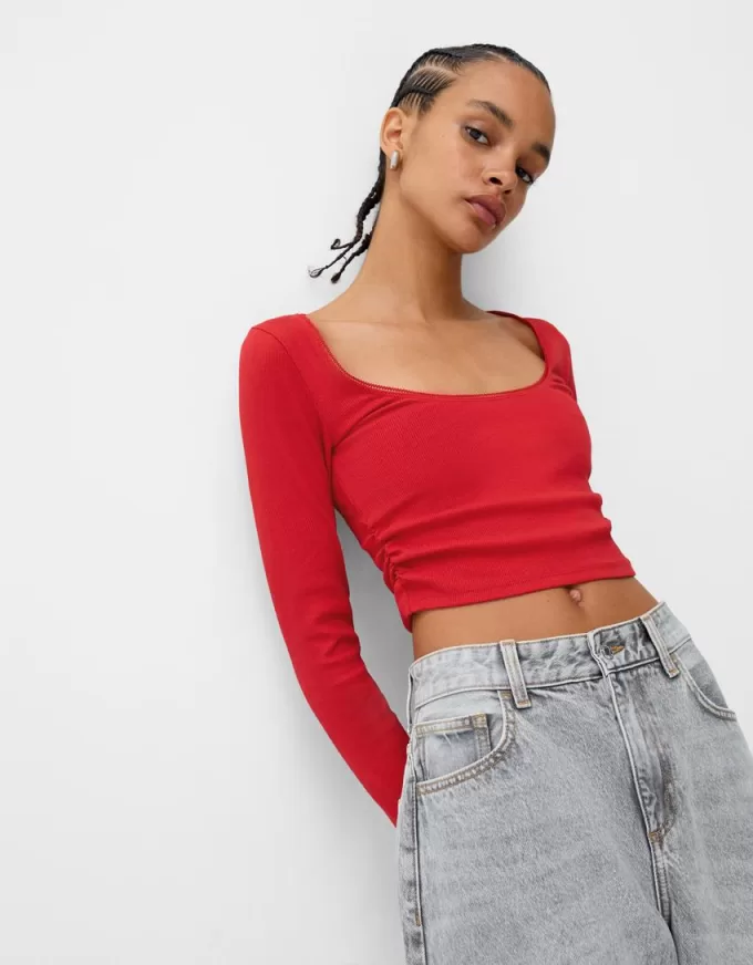 T-shirt a manica lunga con arricciatura sui lati