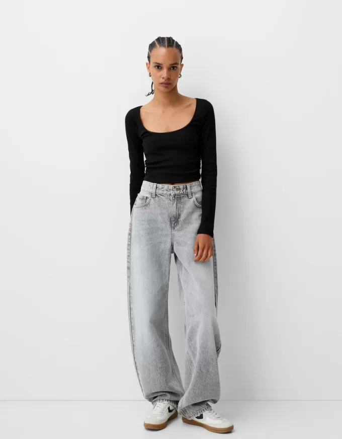 T-shirt a manica lunga con arricciatura sui lati