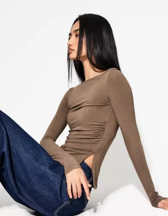 T-shirt a manica lunga con dettaglio arricciato