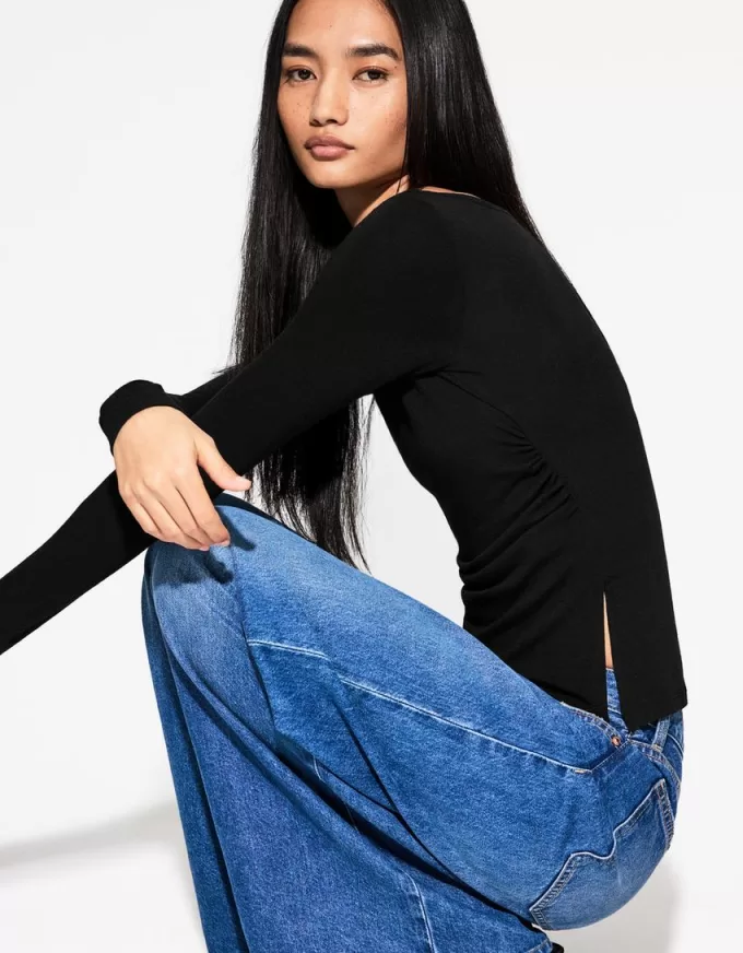 T-shirt a manica lunga con dettaglio arricciato