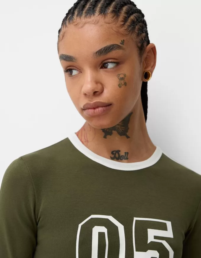 T-shirt a manica lunga con stampa e rifiniture