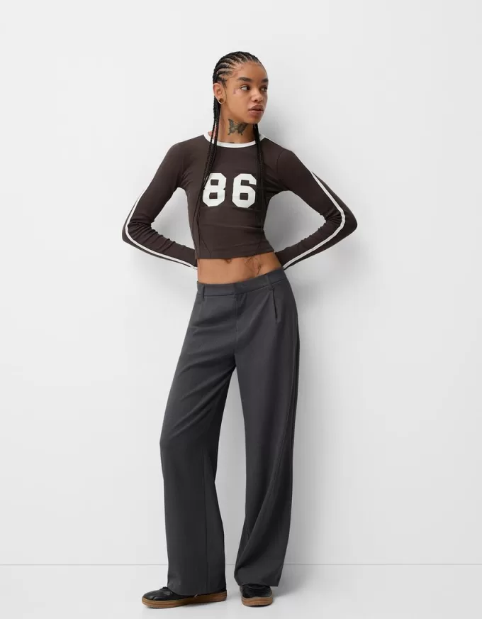 T-shirt a manica lunga con stampa e rifiniture