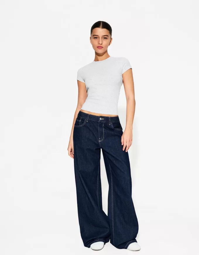 T-shirt a maniche corte con scollo rotondo