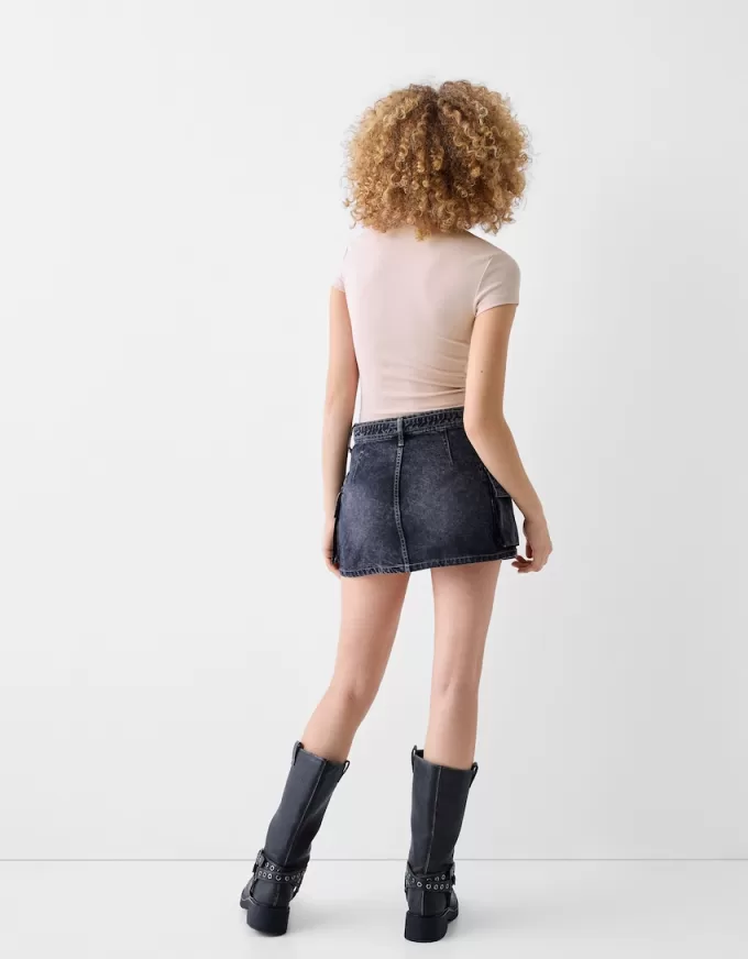 T-shirt a maniche corte con scollo rotondo