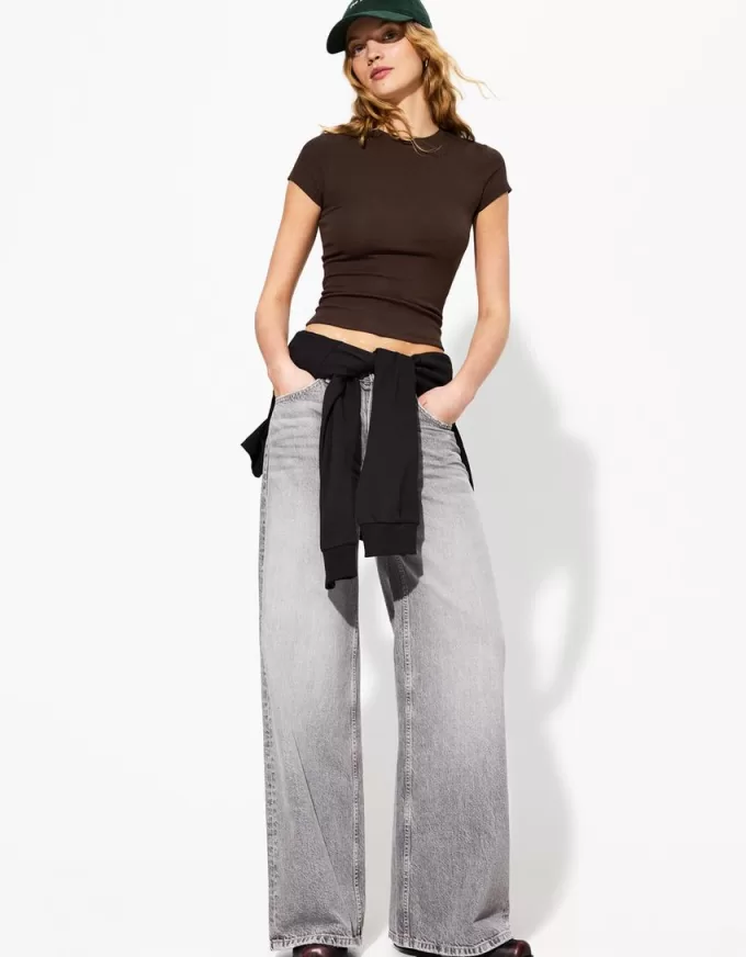 T-shirt a maniche corte con scollo rotondo