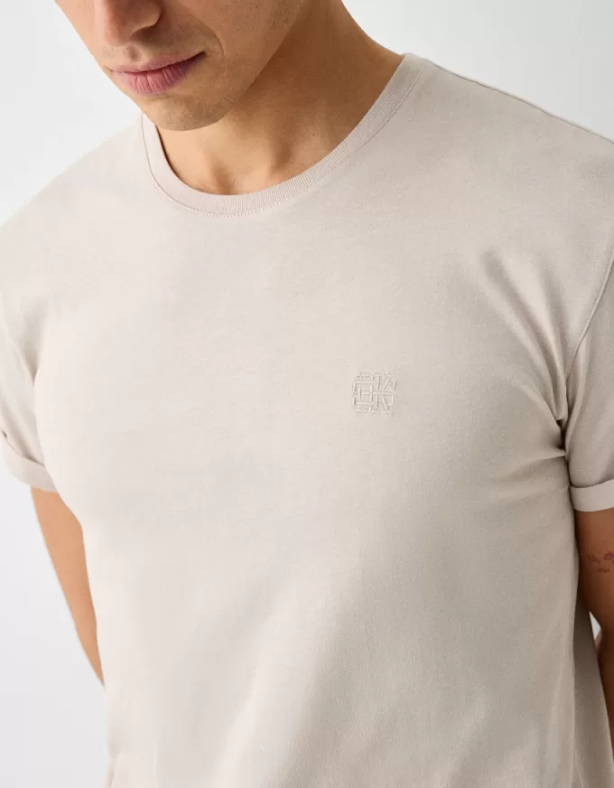 T-shirt a maniche corte dal taglio muscoloso