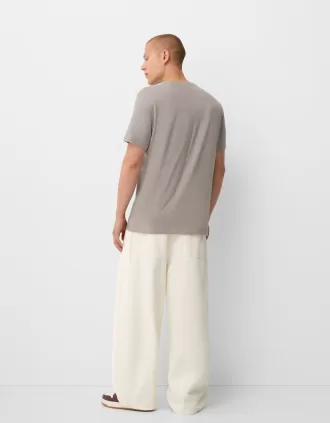 T-shirt a maniche corte dalla vestibilità regolare