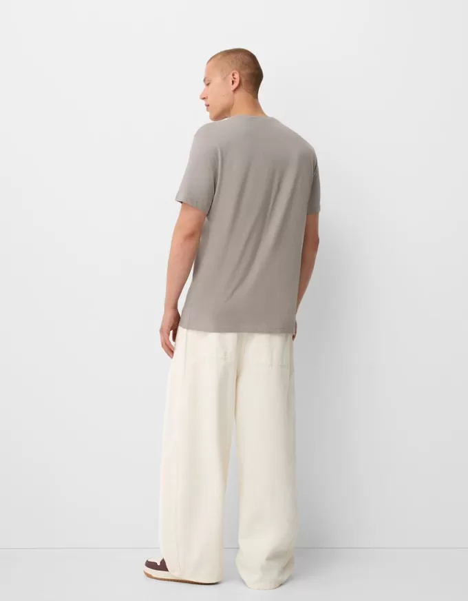 T-shirt a maniche corte dalla vestibilità regolare