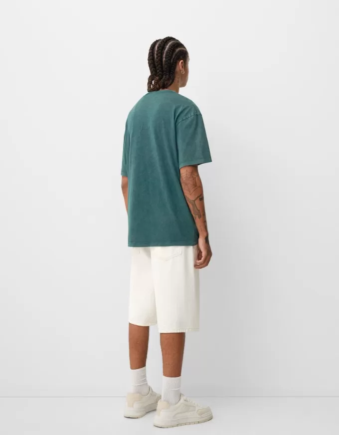 T-shirt a maniche corte effetto slavato con stampa