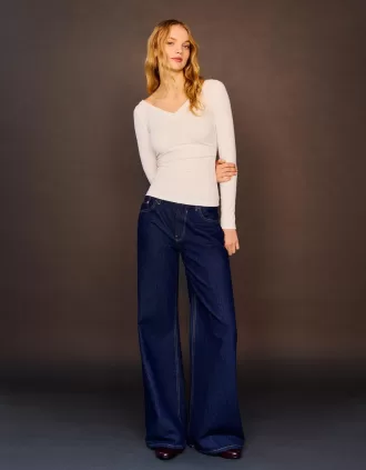 T-shirt a maniche lunghe con scollo a V arricciato