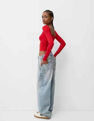 T-shirt a maniche lunghe con scollo quadrato