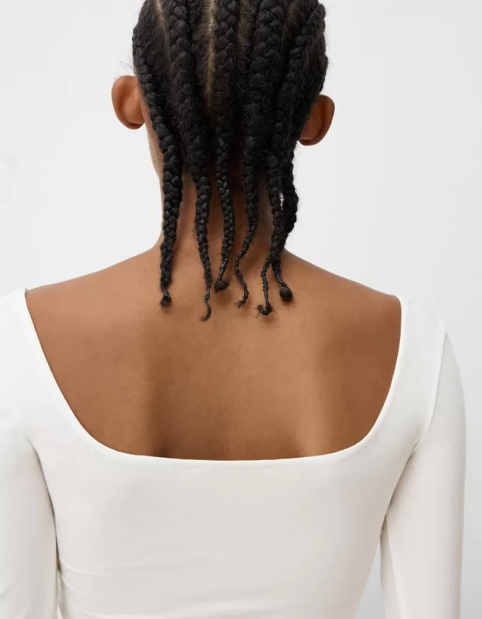 T-shirt a maniche lunghe con scollo quadrato