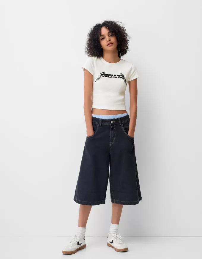 T-shirt aderente dei Metallica a maniche corte