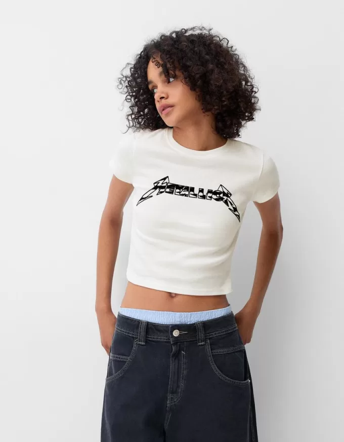 T-shirt aderente dei Metallica a maniche corte