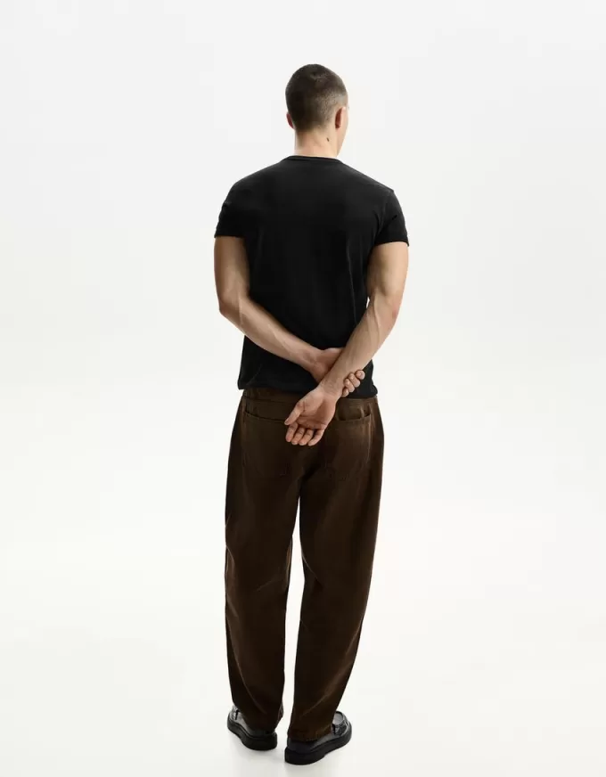 T-shirt arrotolata a maniche corte ricamata