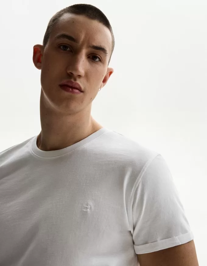 T-shirt arrotolata a maniche corte ricamata