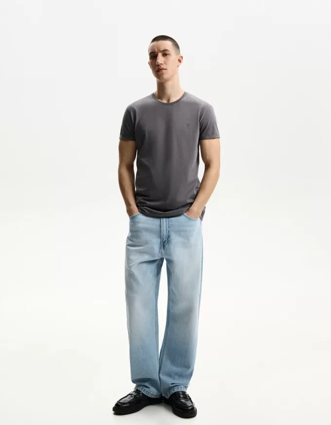 T-shirt arrotolata a maniche corte ricamata