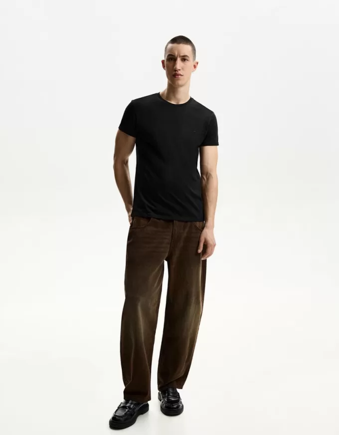 T-shirt arrotolata a maniche corte ricamata