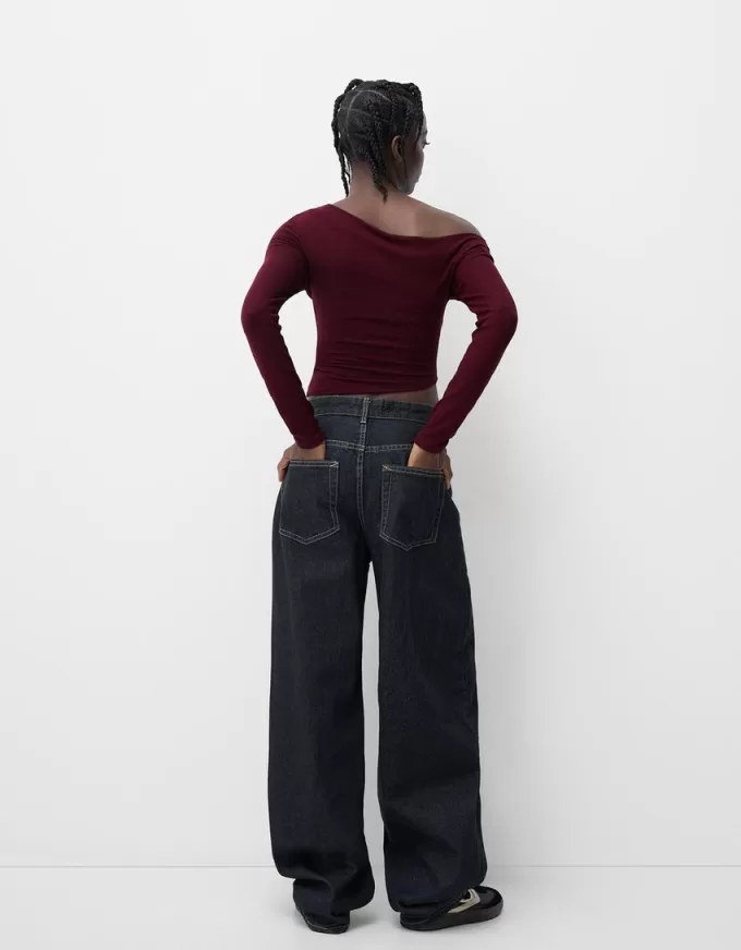 T-shirt asimmetrica a manica lunga