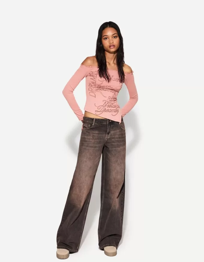 T-shirt asimmetrica a manica lunga