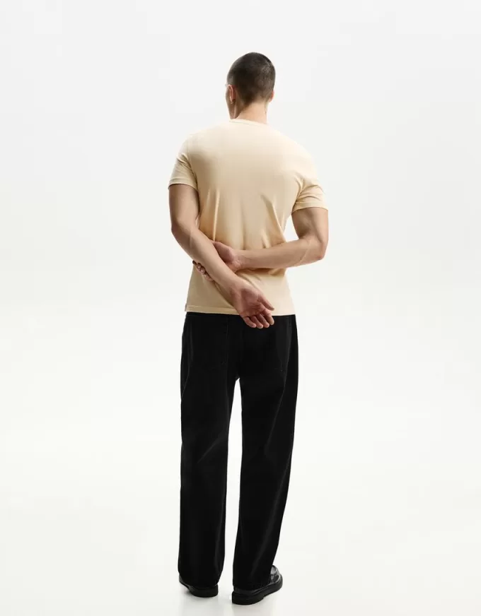 T-shirt classica a maniche corte