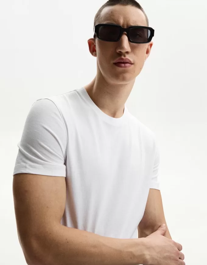 T-shirt classica a maniche corte