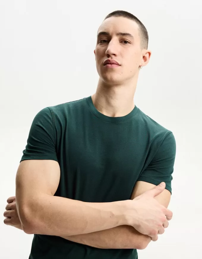 T-shirt classica a maniche corte