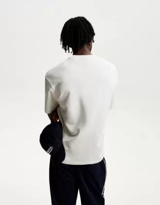 T-shirt con stampa sportiva in materiale felpato a maniche corte