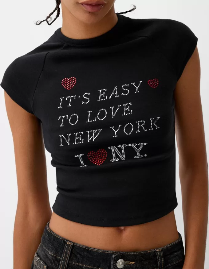 T-shirt cropped a manica corta con stampa