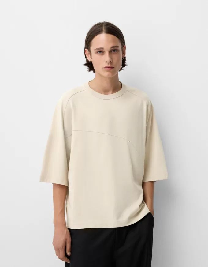 T-shirt oversize a maniche corte