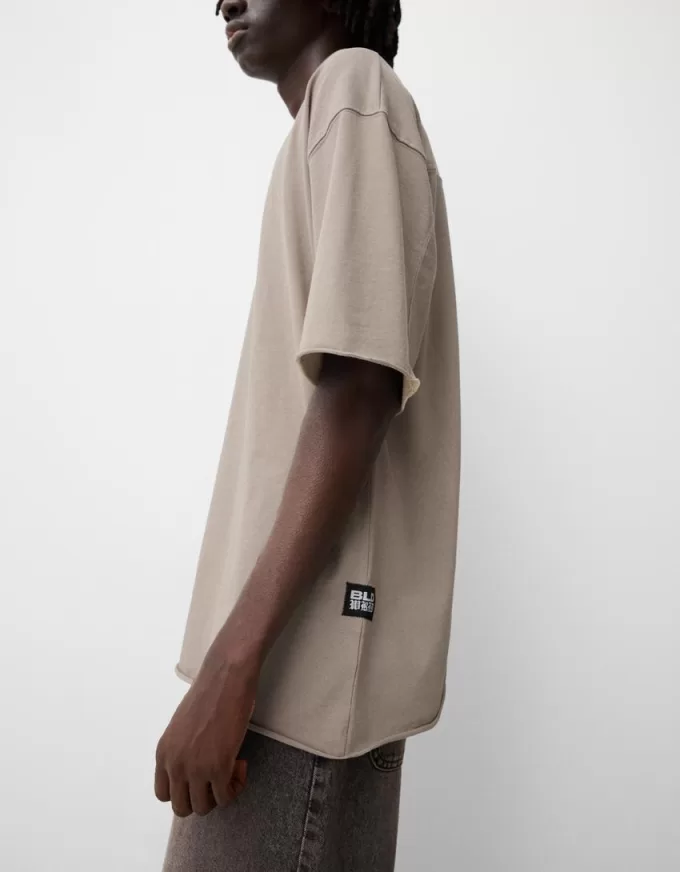 T-shirt oversize a maniche corte