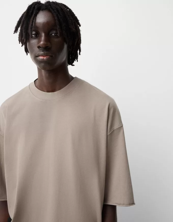 T-shirt oversize a maniche corte