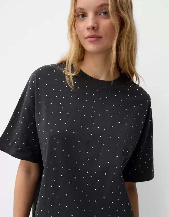 T-shirt oversize a maniche corte con strass