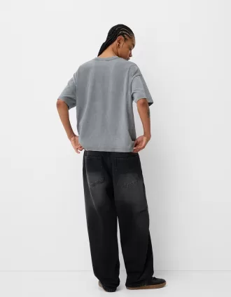 T-shirt oversize stampata a maniche corte