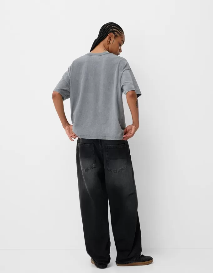 T-shirt oversize stampata a maniche corte