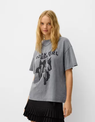 T-shirt oversize stampata a maniche corte