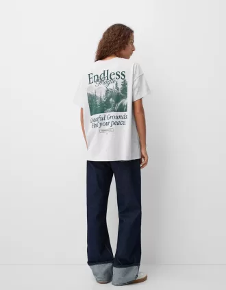 T-shirt oversize stampata a maniche corte