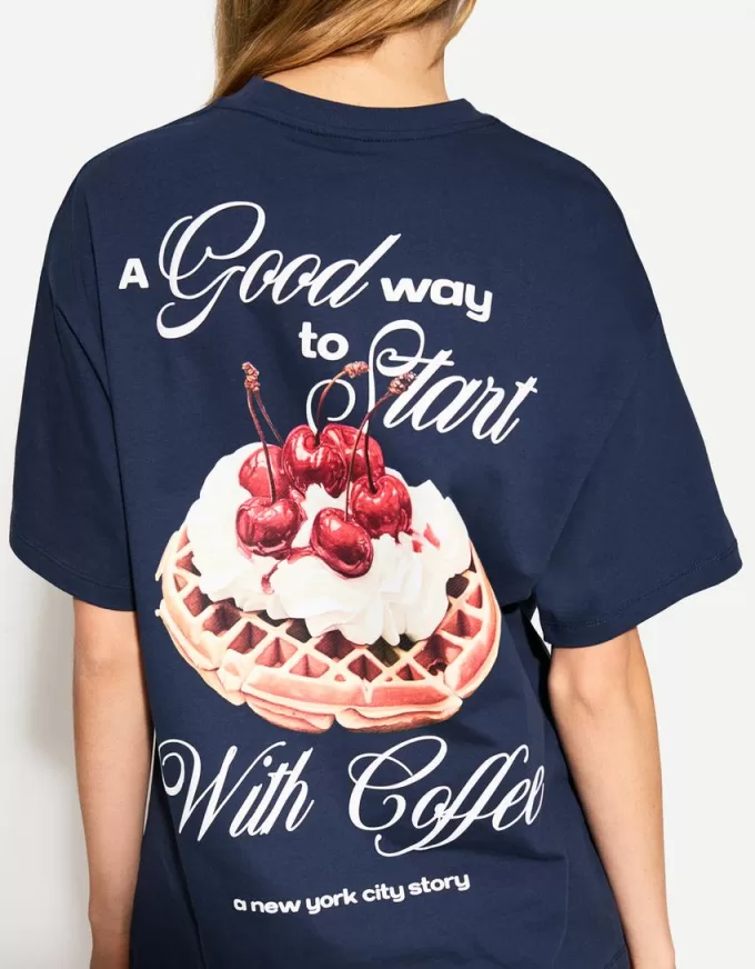 T-shirt oversize stampata a maniche corte