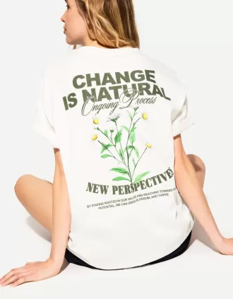 T-shirt oversize stampata a maniche corte